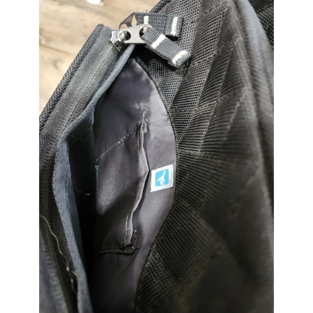 Ogio Proximo Laptop Backpack Audio Compatible Breathable Air Flow System Black